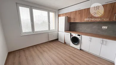 Na prenájom 1-izbový byt, 39 m², Brezno