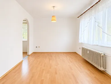 Квартиры на продажу, 3-комнатные, Prievidza · €85 000