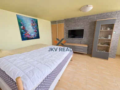 Na predaj 5-izbový byt, 398 m², Hlohovec, Fraňa Kráľa