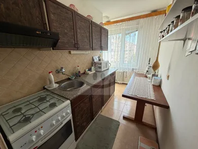 Na predaj 2-izbový byt, 62 m², Prievidza, Nábr.Sv.Cyrila