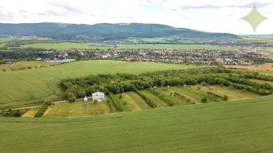 Na predaj pozemok, Topoľčianky