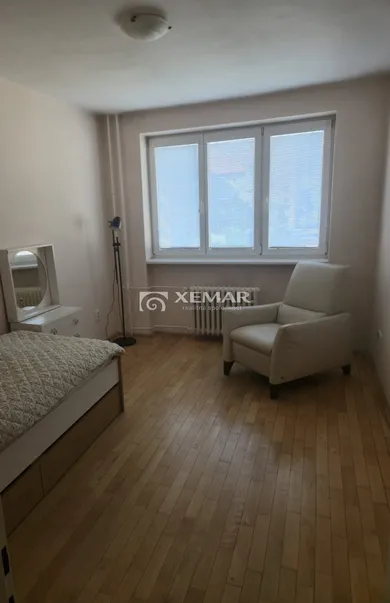Na prenájom 1-izbový byt, 30 m², Banská Bystrica