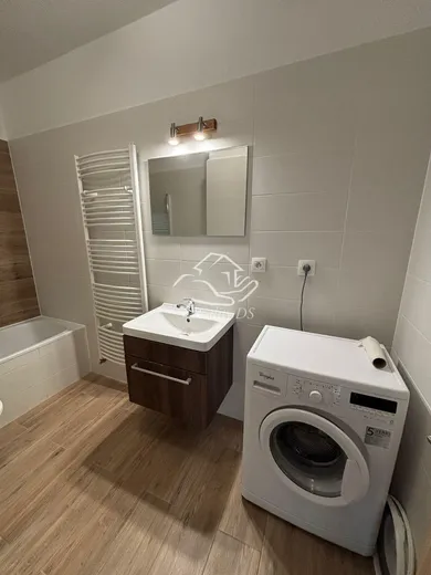 Na prenájom 2-izbový byt, 41 m², Šamorín, sídlisko Platan