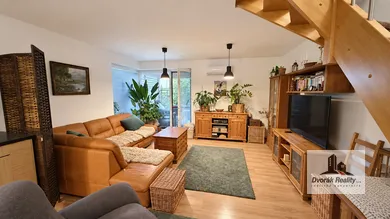 Domy na sprzedaż, 3-pokojowe, Kvetoslavov · €219 990