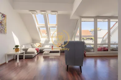 Na predaj 5-izbový byt, 200 m², Bratislava-Staré Mesto, Mariánska