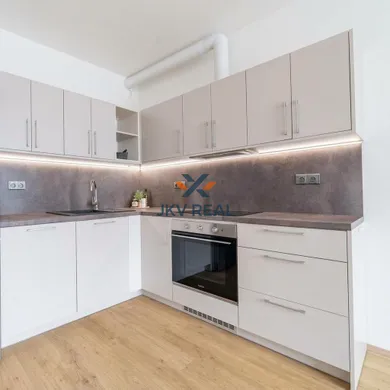 Квартиры на продажу, 2-комнатные, Martin · €149 900