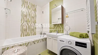 Na predaj 3-izbový byt, 68 m², Pezinok, Svätoplukova