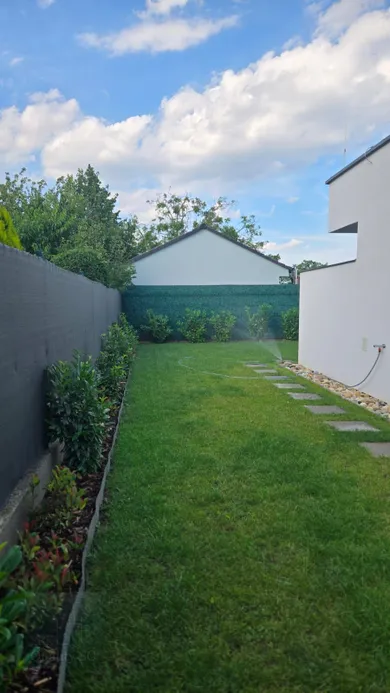 Na predaj 4-izbový dom, 141 m², Senec, Lichnerova