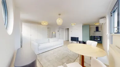 Na prenájom 2-izbový byt, 51 m², Bratislava-Staré Mesto, Vysoká