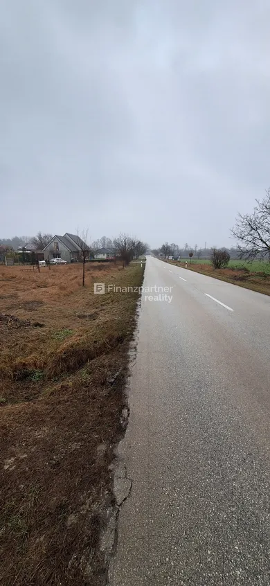 Na predaj pozemok, Cífer