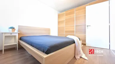 Na prenájom 2-izbový byt, 57 m², Bratislava-Rača, Malokrasňanská