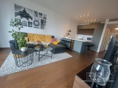 Na prenájom 2-izbový byt, 55 m², Bratislava-Staré Mesto, Bottova