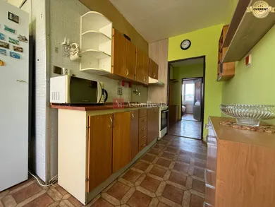 Na predaj 3-izbový byt, 70 m², Púchov, Za cintorínom