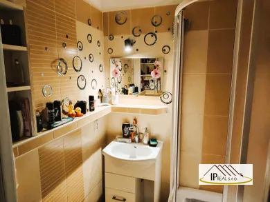 Na predaj 3-izbový byt, 65 m², Bratislava-Petržalka, Lachova
