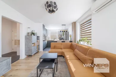 Eladó lakások, 3-szobás, Košice-Západ · €249 990