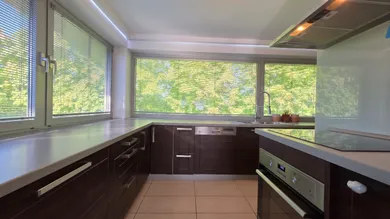 Na prenájom 4-izbový byt, 143 m², Žilina