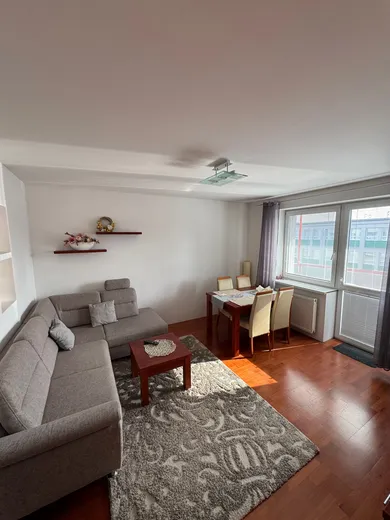 Mieszkania na wynajem, 3-pokojowe, Trenčín · €680