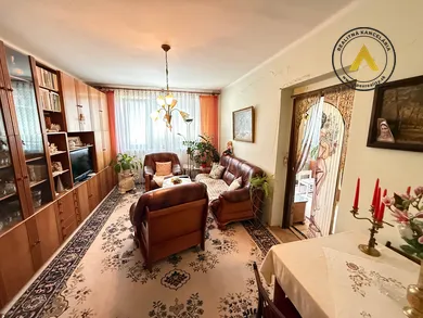Na predaj 2-izbový byt, 51 m², Hlohovec, Za poštou