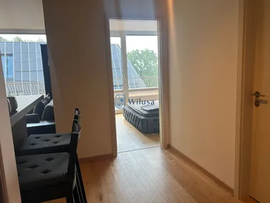 Na prenájom 2-izbový byt, 55 m², Bratislava-Staré Mesto, Floriánska