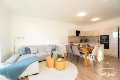 Eladó lakások, 4-szobás, Stupava · €289 000