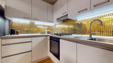 Na prenájom 2-izbový byt, 53 m², Bratislava-Vrakuňa, Dvojkrížna