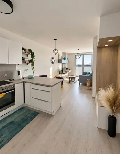 Na prenájom 2-izbový byt, 48 m², Bratislava-Petržalka