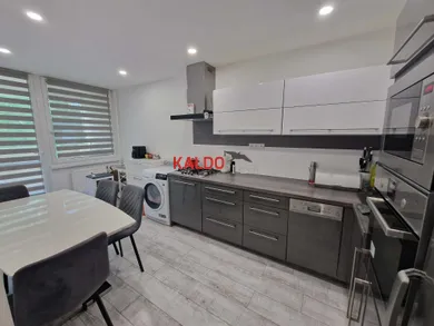 Mieszkania na sprzedaż, 4-pokojowe, Trnava · €214 000