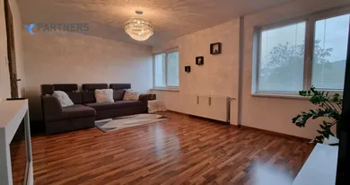 Na predaj 4-izbový dom, 140 m², Bratislava-Vajnory, Uhliská