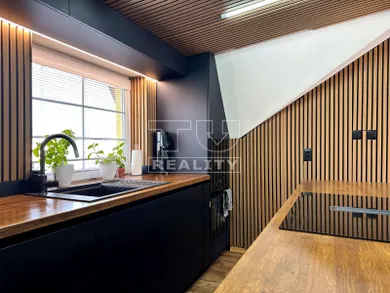Na predaj 4-izbový byt, 130 m², Žilina