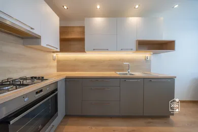Na predaj 3-izbový byt, 70 m², Košice-Západ, Lesnícka