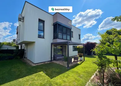 Domy na predaj 4-izbový, Rovinka · €369 000
