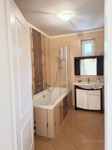 Na predaj 5-izbový dom, 142 m²