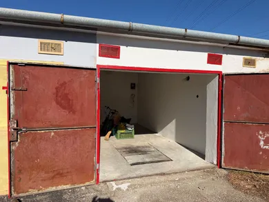 Na predaj objekt, 16 m², Bratislava-Ružinov, Astronomická