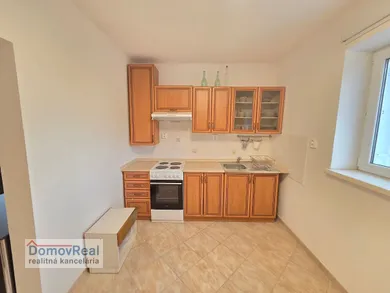 Na prenájom 2-izbový dom, 85 m², Horný Bar