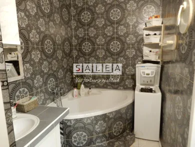Na predaj 3-izbový byt, 83 m², Levice, Perecka