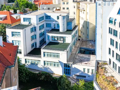 Na predaj komerčné, 17 m², Bratislava-Staré Mesto, Štefánikova