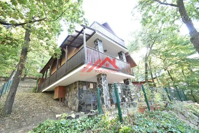 Na predaj 4-izbový rekreačný dom, 180 m², Pezinok, Kučišdorfská dolina