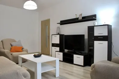Na prenájom 2-izbový byt, 61 m², Nitra
