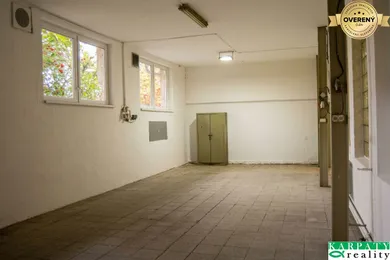 Na prenájom komerčné, 498 m², Trnava, Coburgova