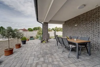 Na predaj 4-izbový dom, 184 m², Holice