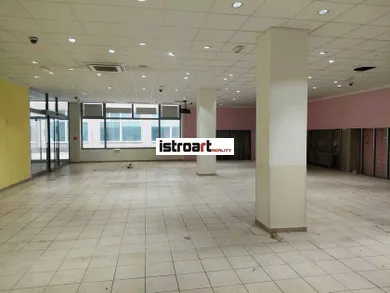 Kiadó kereskedelmi ingatlanok, Bratislava-Petržalka · €2500