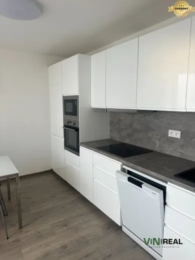 Na prenájom 2-izbový byt, 60 m², Šamorín