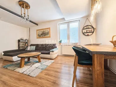 Byty na prenájom 3-izbový, Trenčín · €750