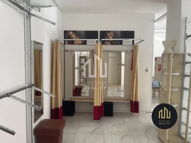 Na prenájom komerčné, 64 m², Piešťany, Nálepkova