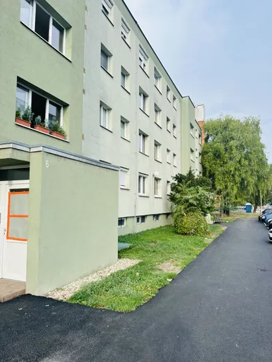 Apartments for rent, 1-room in Dunajská Streda · €450