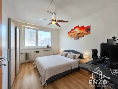 Na predaj 3-izbový byt, 69 m², Bratislava-Dúbravka, Sekurisova