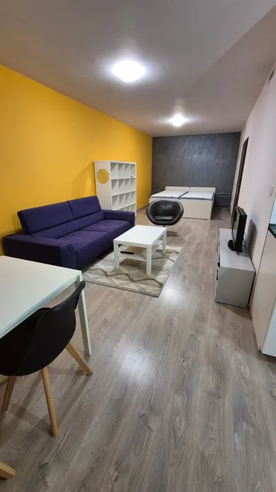 Kiadó lakások, 1-szobás, Trnava · €500