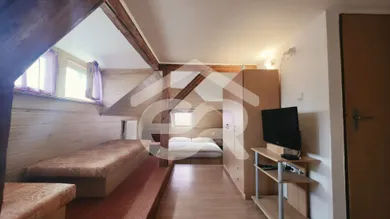 Na predaj 5-izbový byt, 169 m², Podhájska, Hlboká