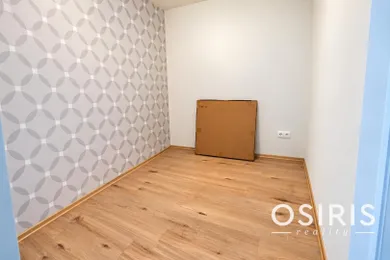 Na predaj 1-izbový byt, 34 m², Bratislava-Nové Mesto, Jurská