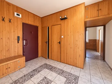 Mieszkania na sprzedaż, 4-pokojowe, Martin · €145 000